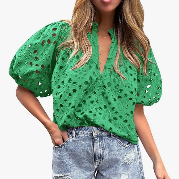 ☀️Pretty Garden Womens Hollow Out Lace Embroidered Blouse - Picture 2 of 7